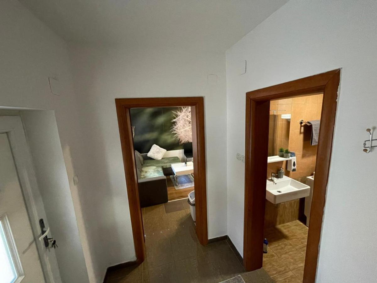 Cozy 1B Apartment Vera-Self Check In Zagreb Bagian luar foto