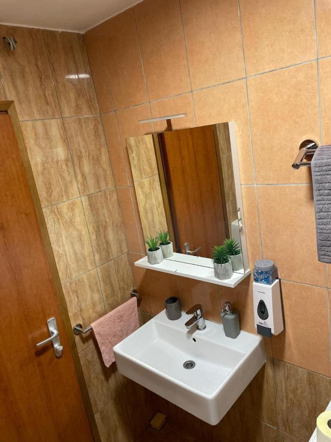 Cozy 1B Apartment Vera-Self Check In Zagreb Bagian luar foto